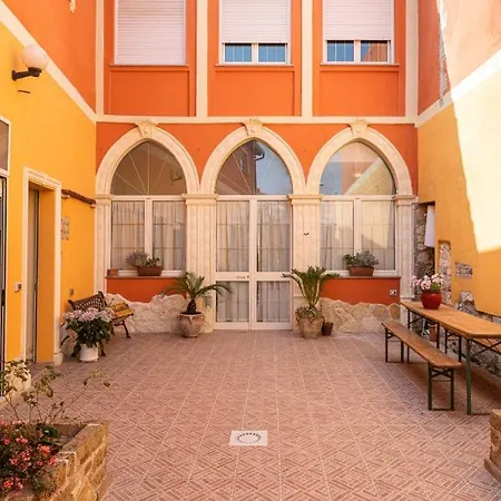 La Piuma Πανσιόν